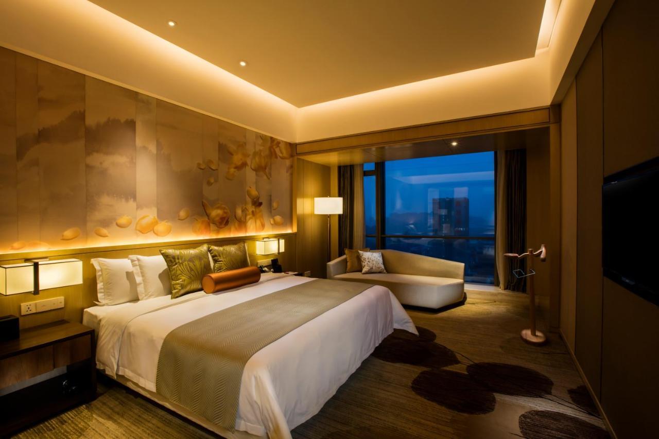 Crowne Plaza Fuzhou Riverside, An Ihg Hotel Экстерьер фото